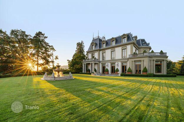 Renovated Historic Castle with Swimming Pool, Gardens, and Stables in La Tour-de-Peilz, Switzerland – €127,941,000