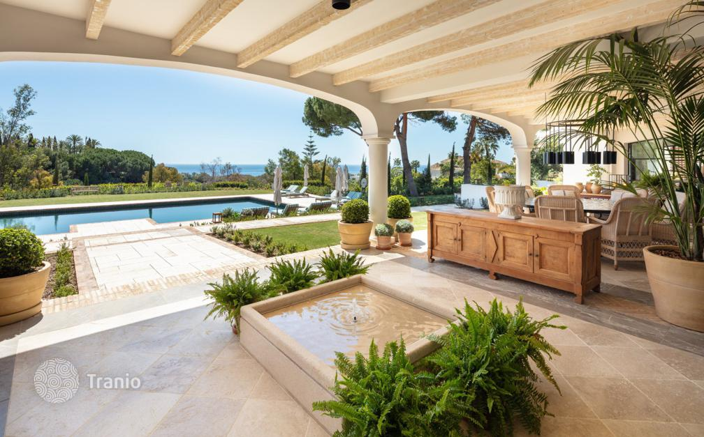 Stunning 16-Bedroom Villa for Sale in Las Lomas del Marbella Club, Marbella Golden Mile