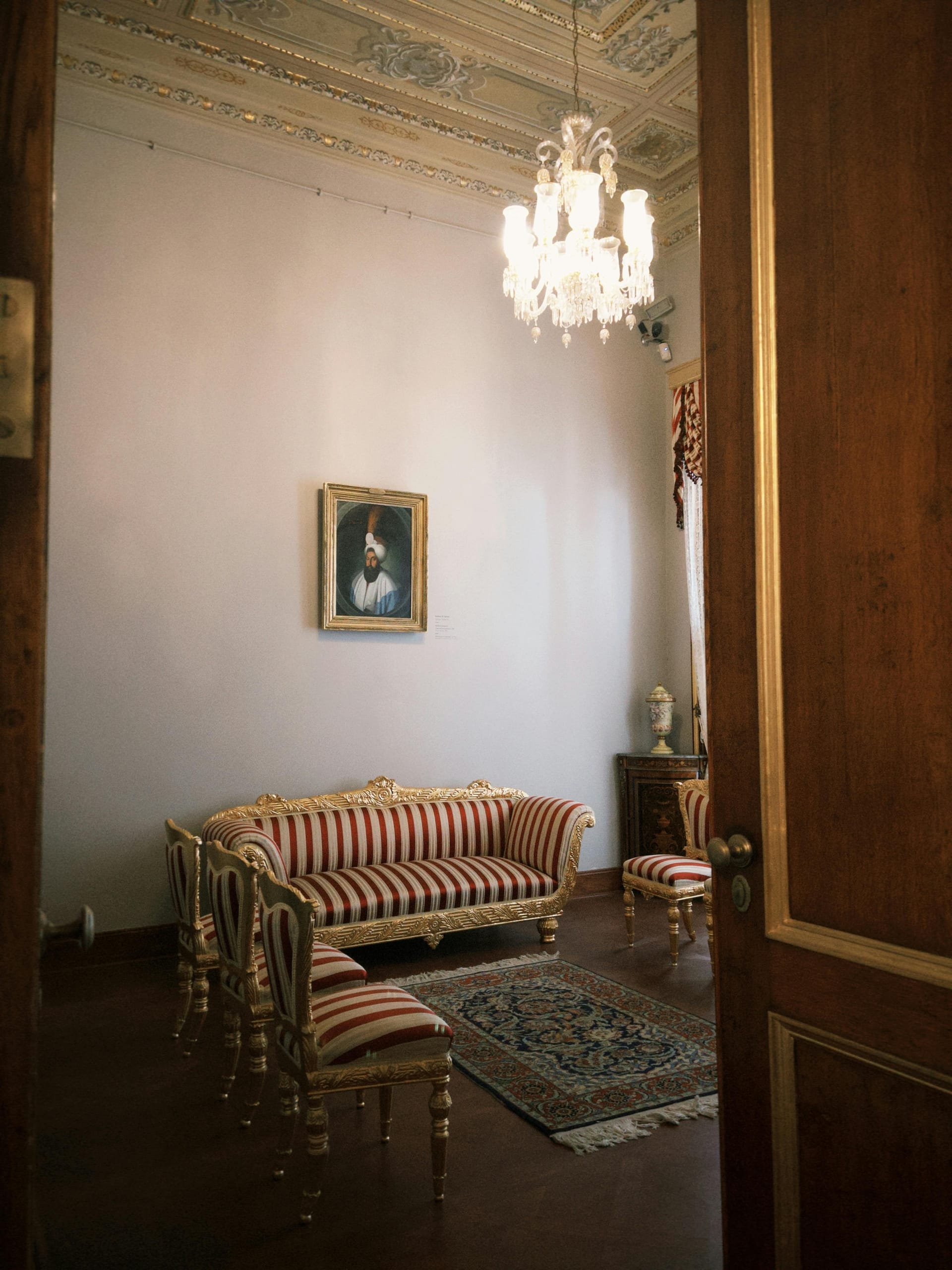The Best Luxury Furniture Brands for the World’s Most Beautiful Homes
