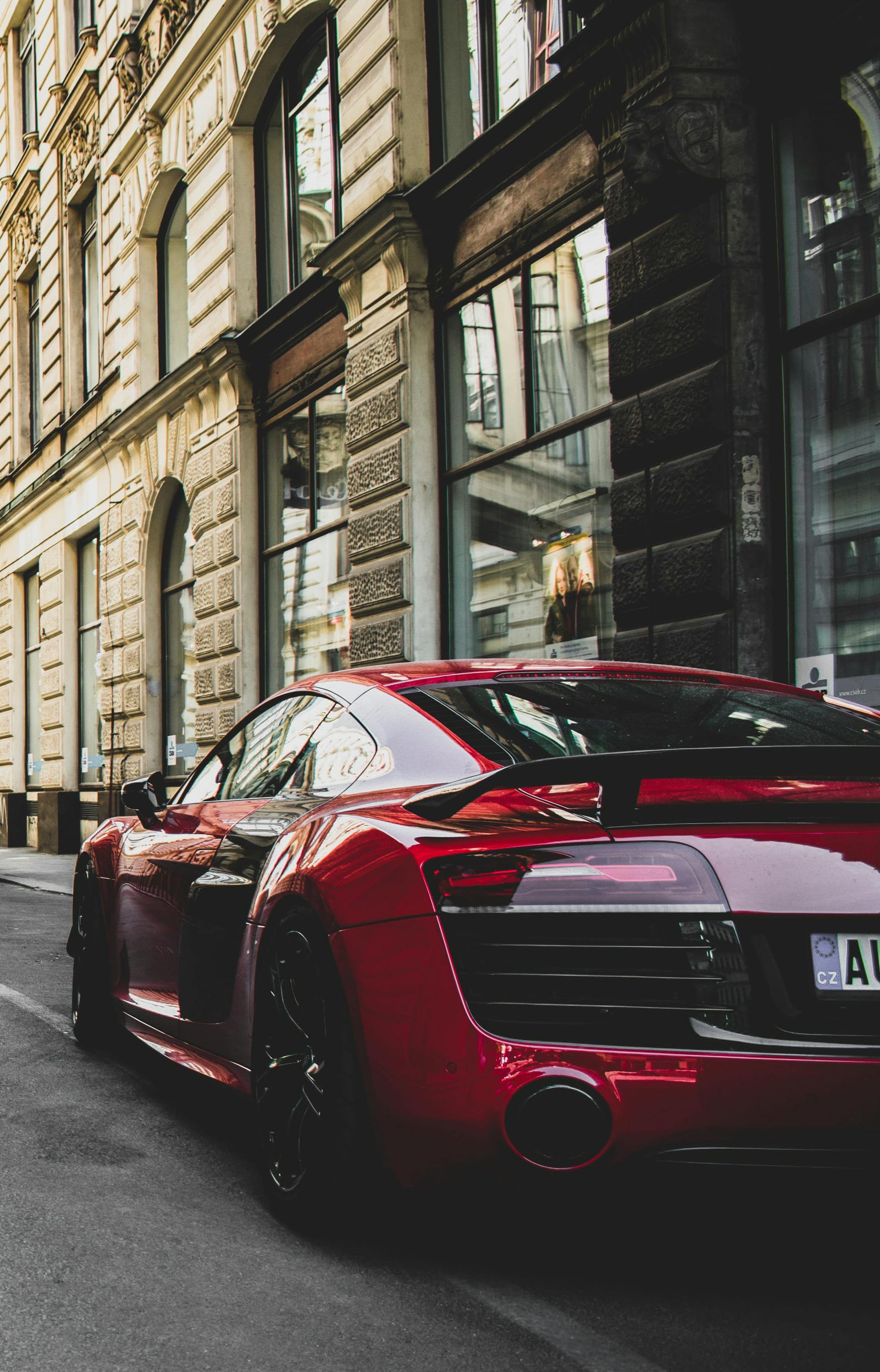 Art, Jewelry, and Cars: What Defines Taste Among the New Elite
