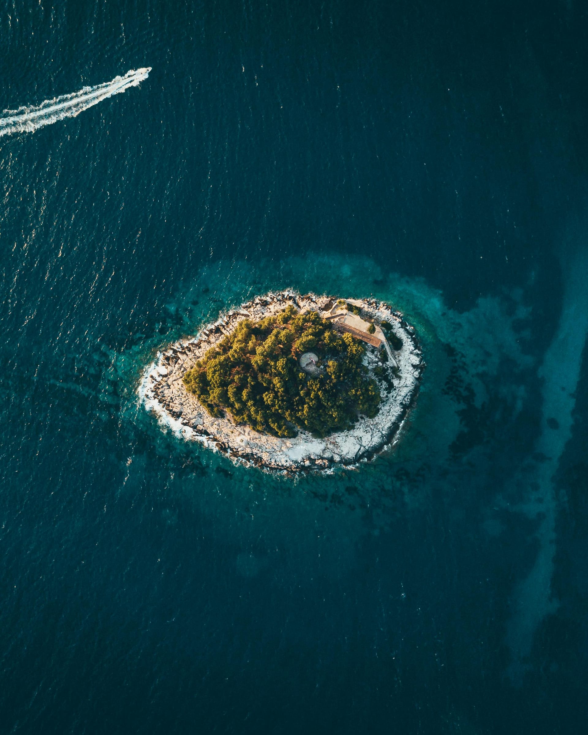 Secret Yachting Spots Only the Ultra-Wealthy Know About