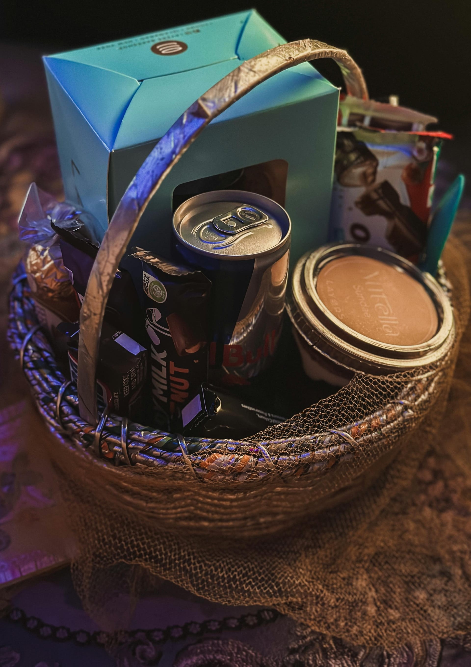 Gourmet Gifting: The Most Luxurious Food Hampers for HNWIs in 2025