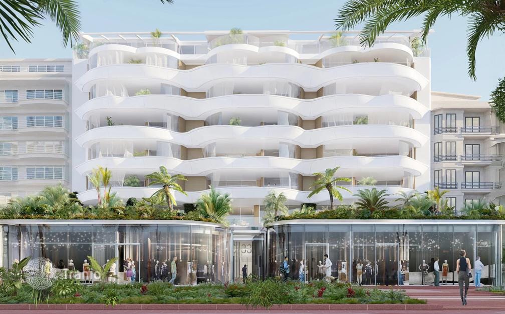 Magnificent 5-Bedroom Duplex Penthouse on Boulevard de la Croisette, Cannes — A Jewel Suspended Between Sky and Sea