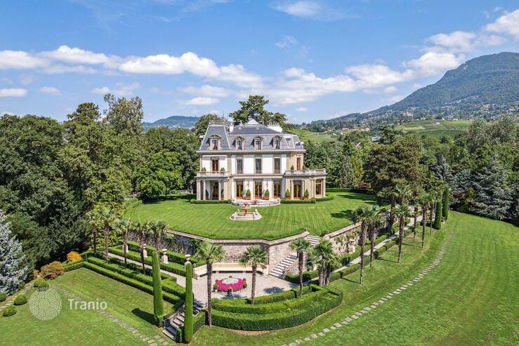 Renovated Historic Castle with Swimming Pool, Gardens, and Stables in La Tour-de-Peilz, Switzerland – €127,941,000