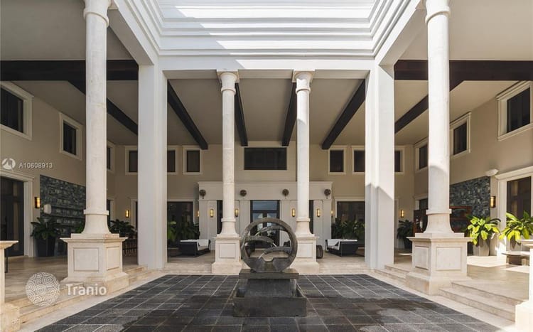 10-bedroom villa 1,973 m² in Miami