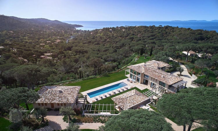 11-Bedroom Architectural Masterpiece in La Croix-Valmer – A €31.8M Riviera Estate with Helipad & Panoramic Sea Views