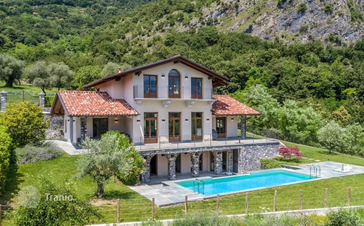 Elegant Three-Storey Villa with Pool and Lake View in Tremezzina, Lake Como