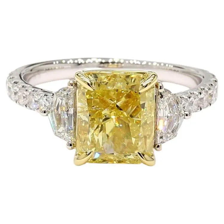 Six Exceptional Vintage and Fine Jewelry Finds to Know Now